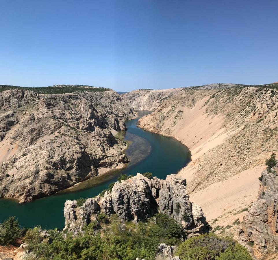 Apartmani Most Maslenica Exteriör bild