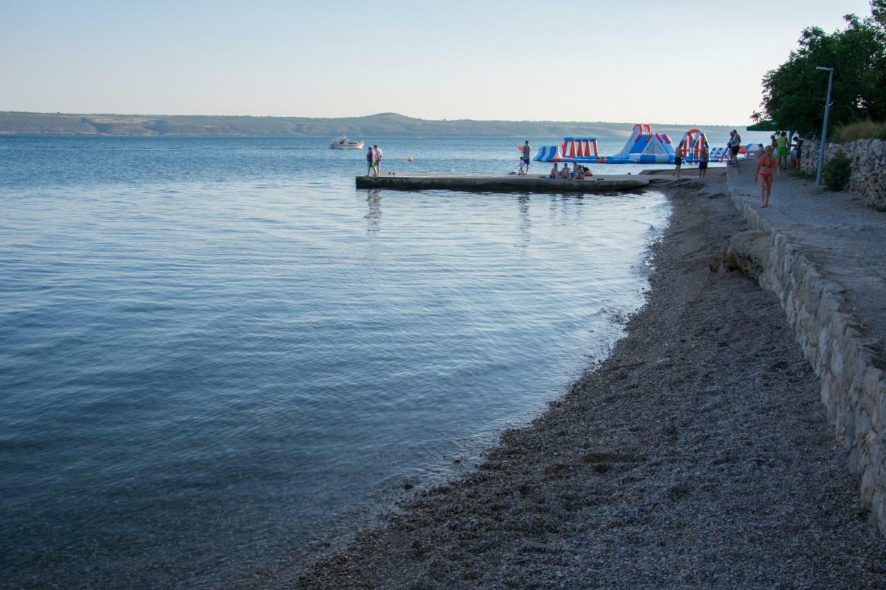 Apartmani Most Maslenica Exteriör bild